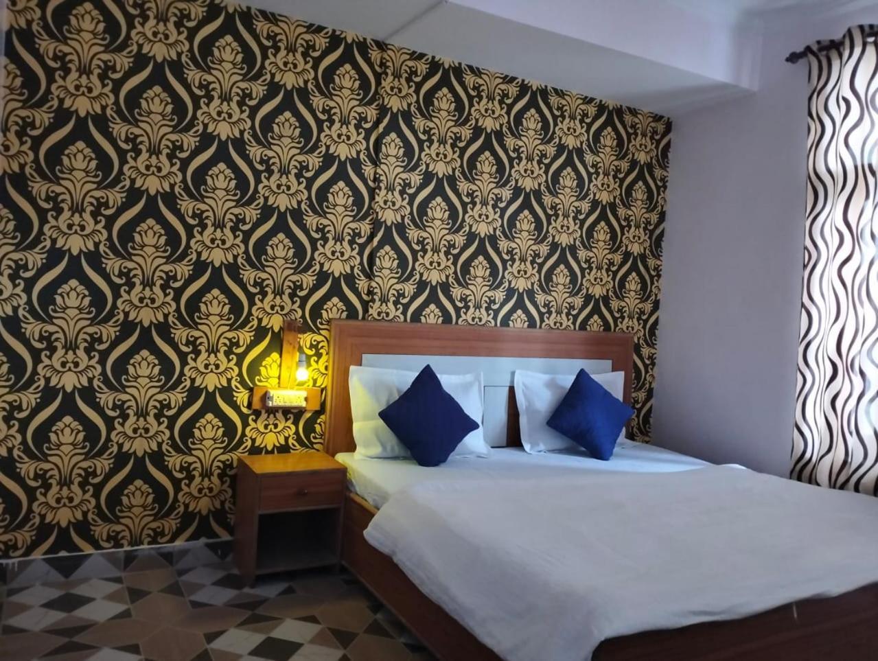 Aman Inn ダラムシャーラー エクステリア 写真