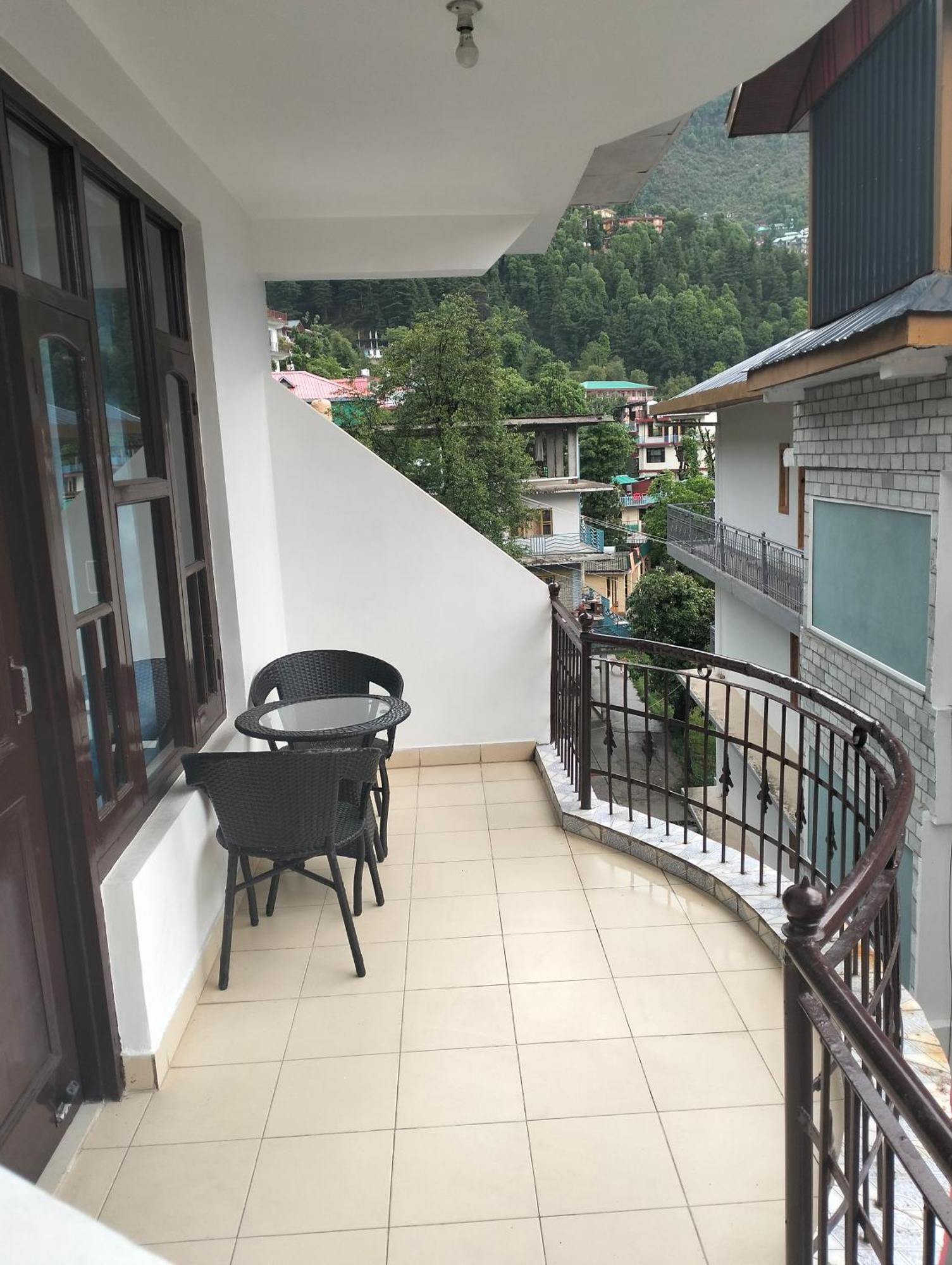 Aman Inn ダラムシャーラー エクステリア 写真