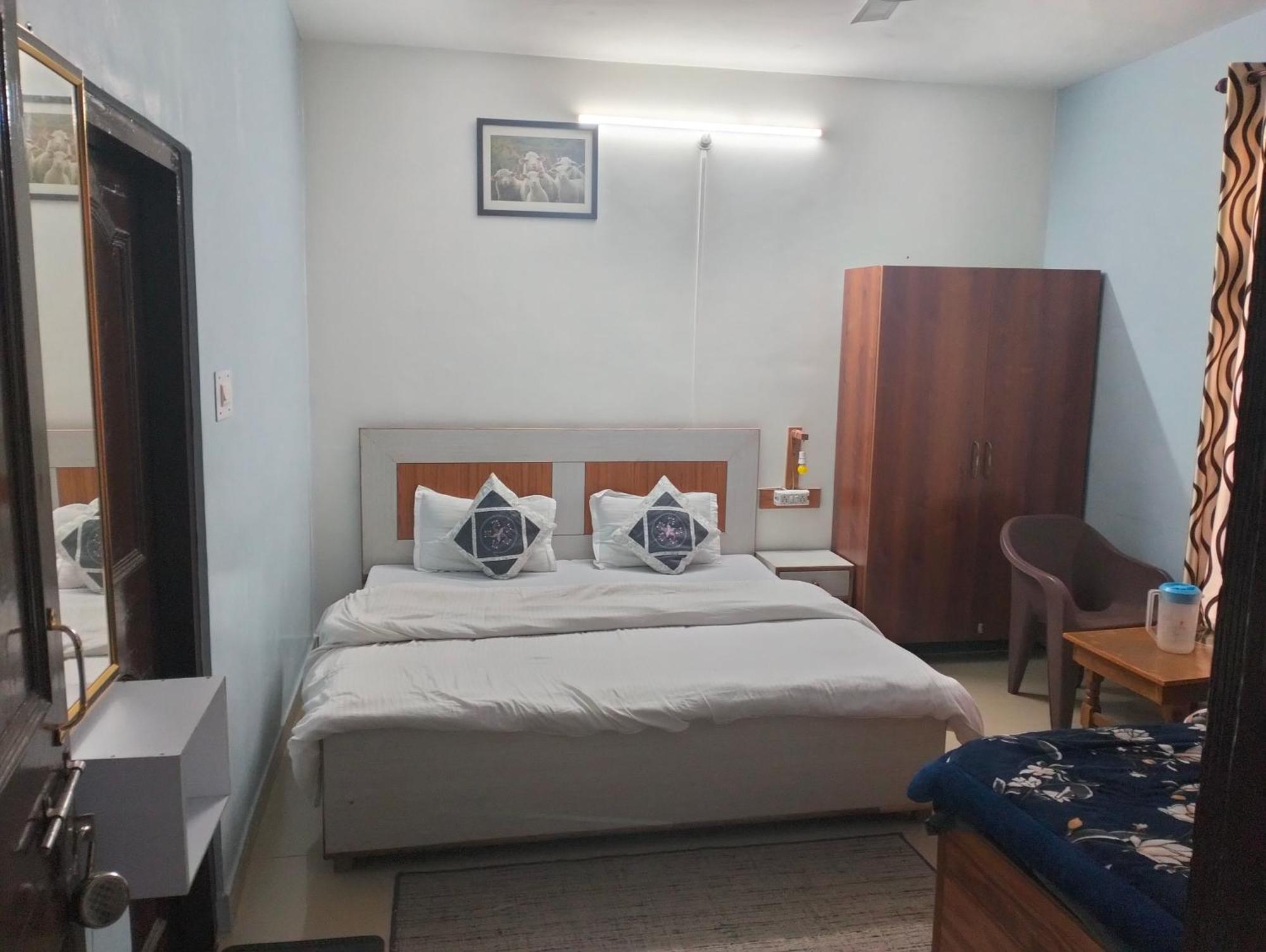Aman Inn ダラムシャーラー エクステリア 写真